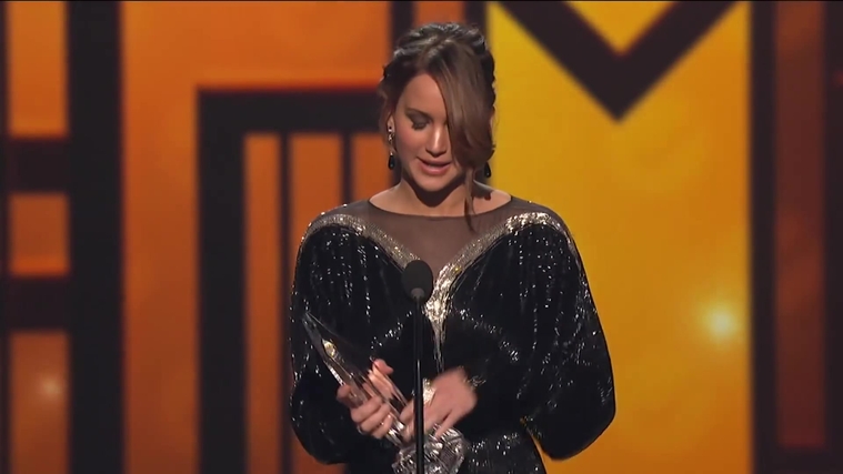January_092C_2013_-_People_s_Choice_Awards_5BWinning_for_Favorite_Movie_Actress5D_283529.jpg