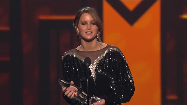 January_092C_2013_-_People_s_Choice_Awards_5BWinning_for_Favorite_Movie_Actress5D_286529.jpg