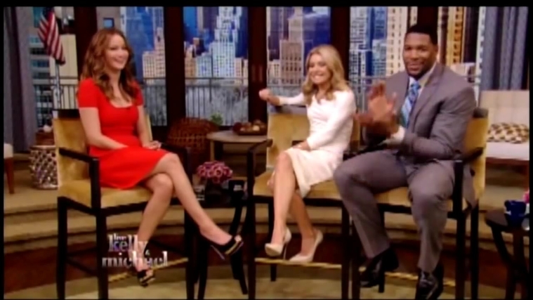 January_242C_2013_-_Live_with_Kelly_and_Michael_2820729.jpg