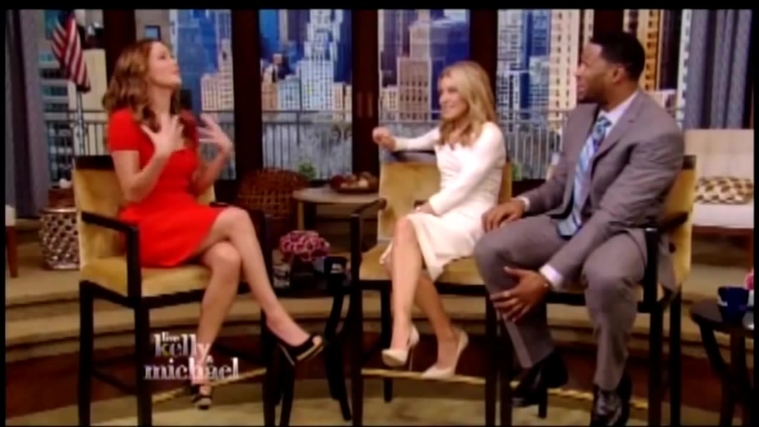 January_242C_2013_-_Live_with_Kelly_and_Michael_2825629.jpg