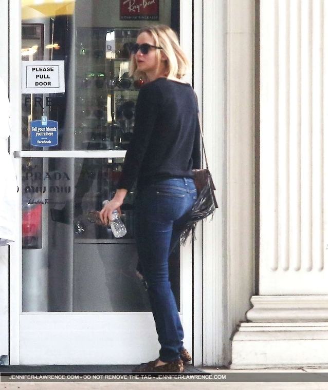 January_30_-__Out_and_about_in_Los_Angeles__28229.jpg