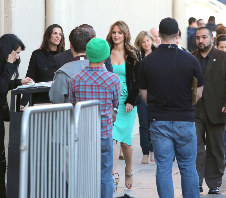 January_31_-_Jennifer_Lawrence_arriving_at_Jimmy_Kimmel_Live_287829.JPG