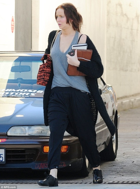 January_8_-_Heading_to_a_salon_in_Beverly_Hills_281329.jpg