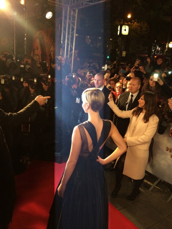 Jennifer-Lawrence-le-15-novembre-au-Grand-Rex-Paris-pour-l-avant-premiere-de-Hunger-Games-2_portrait_28129.jpg