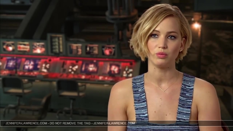 Jennifer_Lawrence_-_Mockingjay_Part_1_Cast_Interview_5BHD5D_110.jpg