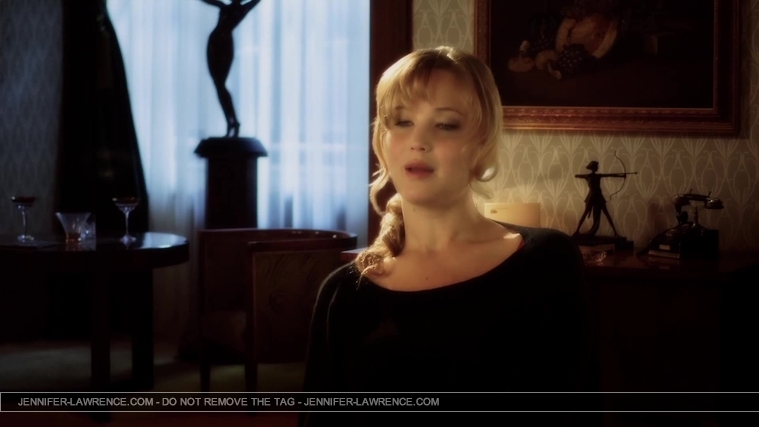 Jennifer_Lawrence_Interview_On_Her_Role_In_Serena_050.jpg