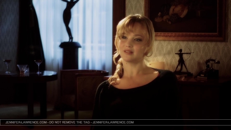 Jennifer_Lawrence_Interview_On_Her_Role_In_Serena_052.jpg