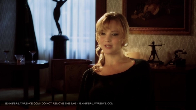 Jennifer_Lawrence_Interview_On_Her_Role_In_Serena_082.jpg