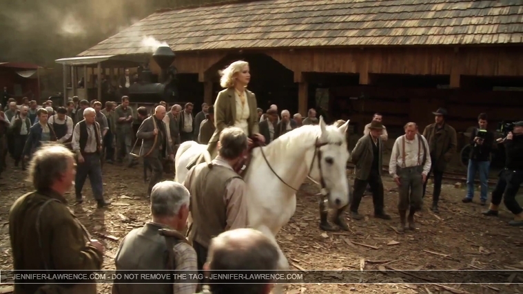 Jennifer_Lawrence_Interview_On_Her_Role_In_Serena_097.jpg