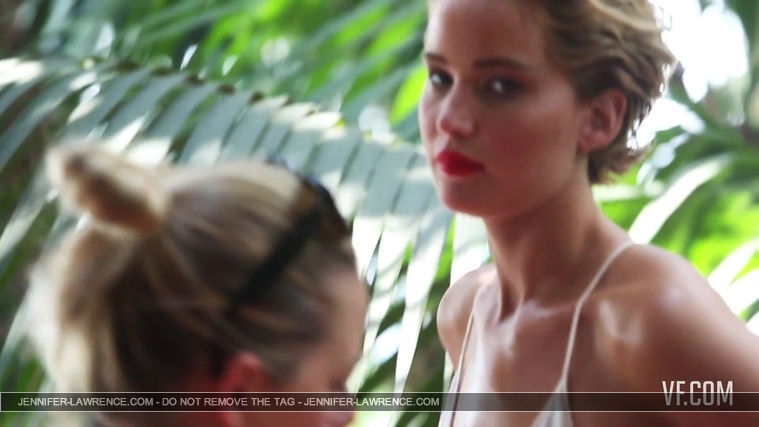Jennifer_Lawrence_Makes_a_Splash_for_Her_Cover_Shoot_120.jpg