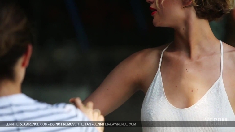 Jennifer_Lawrence_Makes_a_Splash_for_Her_Cover_Shoot_170.jpg