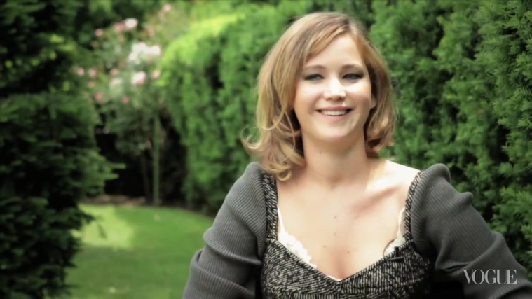 Jennifer_Lawrence_on_The_Hunger_Games_-_Vogue_Diaries_020.jpg