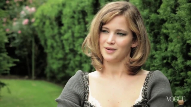 Jennifer_Lawrence_on_The_Hunger_Games_-_Vogue_Diaries_208.jpg