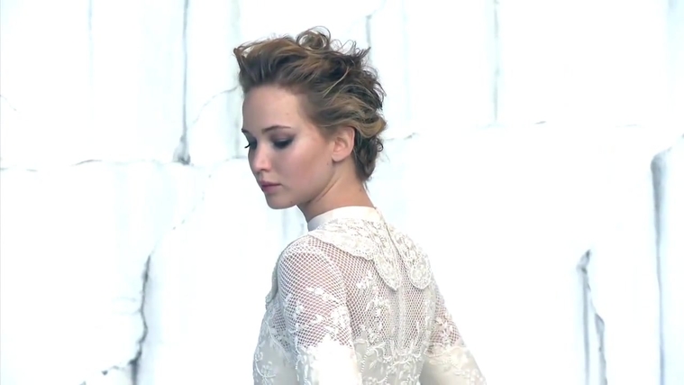 Jennifer_Lawrence_~_InStyle_US_December_2013_137.jpg