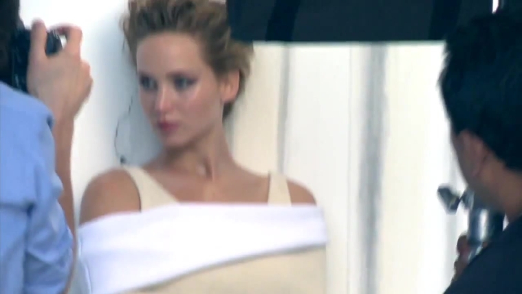 Jennifer_Lawrence_~_InStyle_US_December_2013_225.jpg