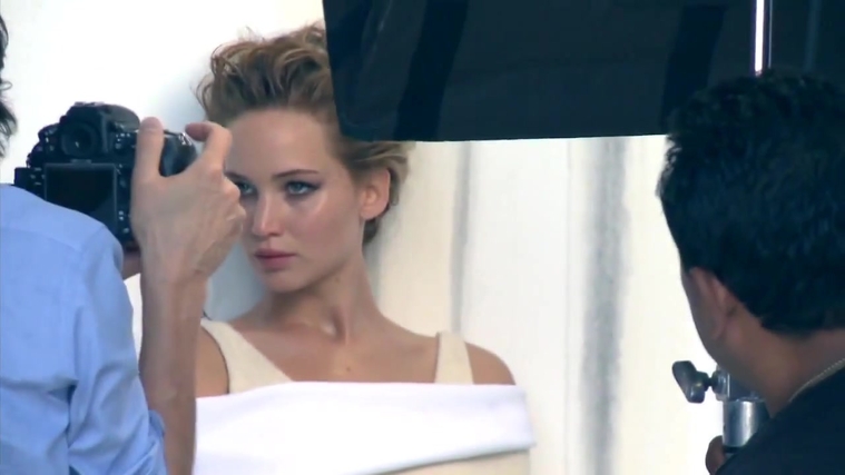 Jennifer_Lawrence_~_InStyle_US_December_2013_230.jpg