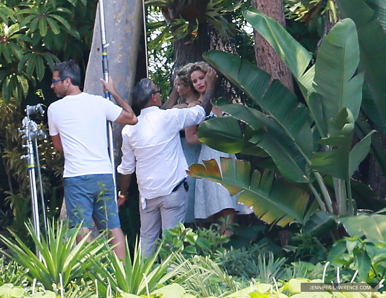 July_29_-_During_a_Vanity_Fair_photo_shoot_in_the_Hollywood_Hill_281729.JPG