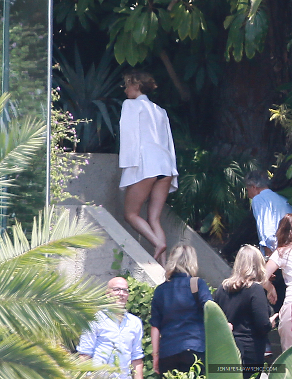 July_29_-_During_a_Vanity_Fair_photo_shoot_in_the_Hollywood_Hill_28229.JPG