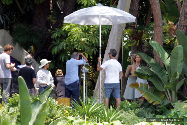 July_29_-_During_a_Vanity_Fair_photo_shoot_in_the_Hollywood_Hill_283029.JPG