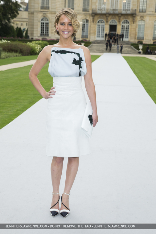 July_7_-_Attends_the_Christian_Dior_Haute_Couture_FallWinter_2014-2015_show_in_Paris_282829.jpg