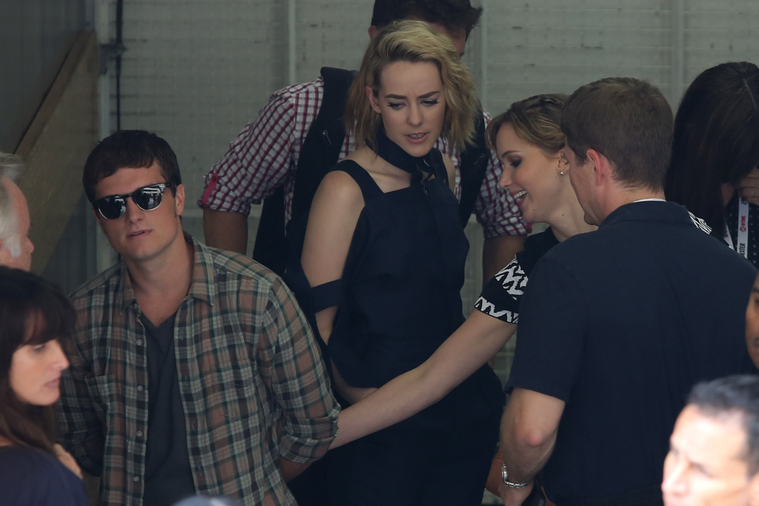 June_20_-_Jennifer_Lawrence__Catching_Fire__panel_at_Comic_Con_in_San_Diego_281129.jpg