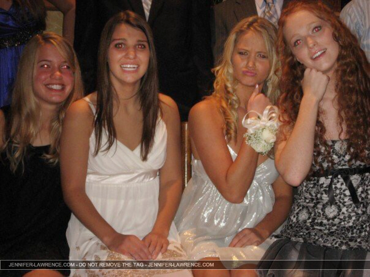 LAWRENCE-Jennifer-Friends-Kentucky-Collects-071014-RJR-JR017-EXCL.jpg