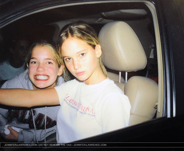 LAWRENCE-Jennifer-Friends-Kentucky-Collects-071014-RJR-JR038-EXCL.jpg