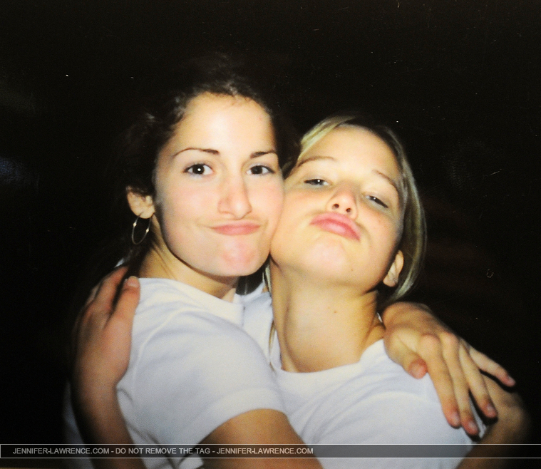 LAWRENCE-Jennifer-Friends-Kentucky-Collects-071014-RJR-JR041-EXCL.jpg