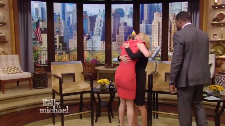Live21_with_Kelly_and_Michael_281129.jpg