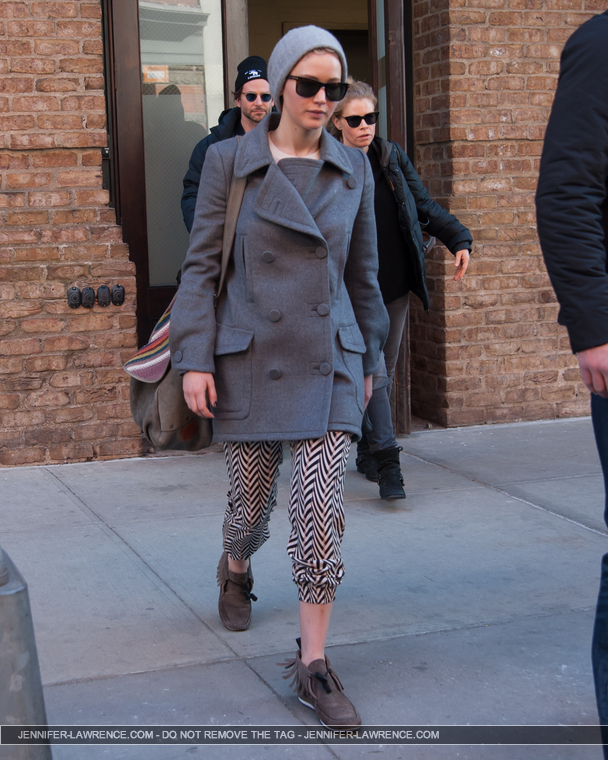 March_22_-_Leaving_her_hotel_in_NYC_28629.jpg