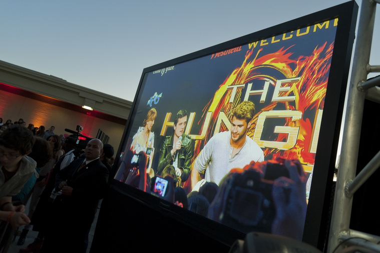 March_3_-_The_Hunger_Games_Mall_Tour_in_L_283029.jpg