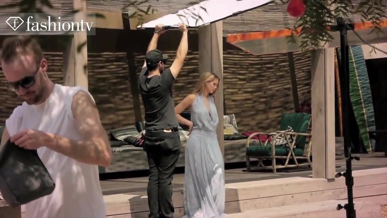 Marie_Claire_UK_28229529_5BBehind_the_Scenes5D.jpg