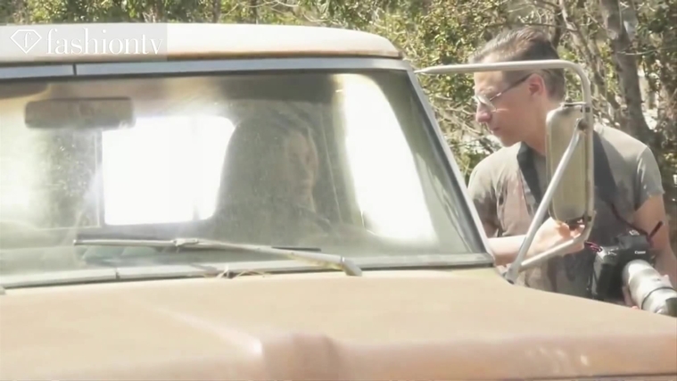 Marie_Claire_UK_28241129_5BBehind_the_Scenes5D.jpg