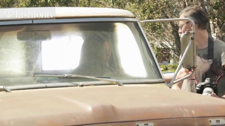 Marie_Claire_UK_28242029_5BBehind_the_Scenes5D.jpg