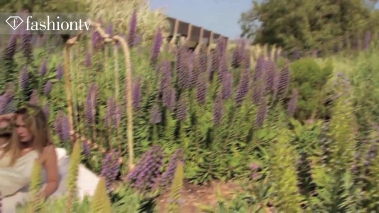 Marie_Claire_UK_28267729_5BBehind_the_Scenes5D.jpg