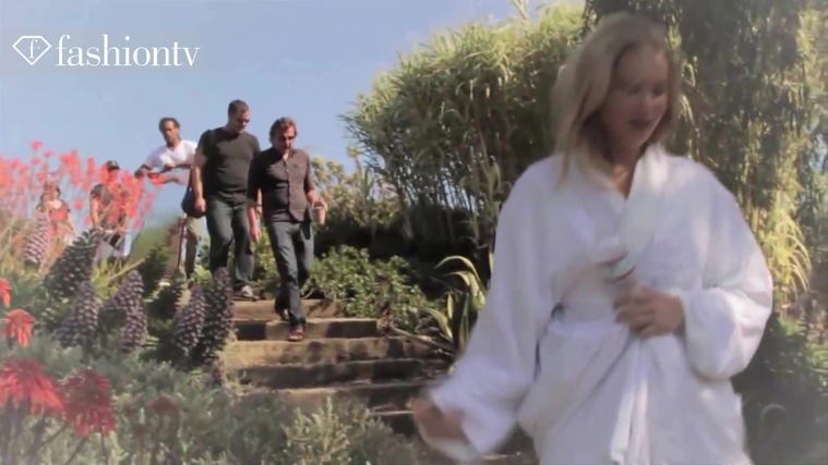 Marie_Claire_UK_28271429_5BBehind_the_Scenes5D.jpg