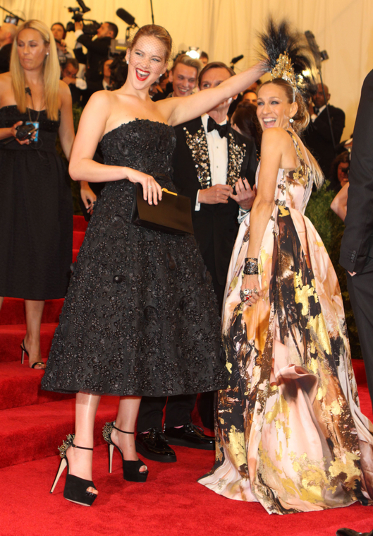 May_6_-_2013_Met_Gala2C_Metropolitan_Museum_of_Art2C_NYC_288529.jpg