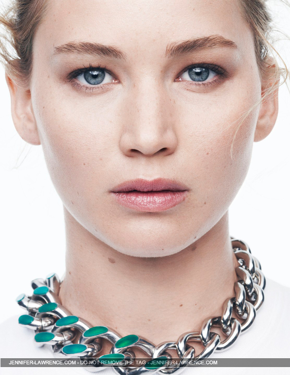 Miss_Dior_Handbag_Campaign_28FallWinter_2014201529_28229.jpg