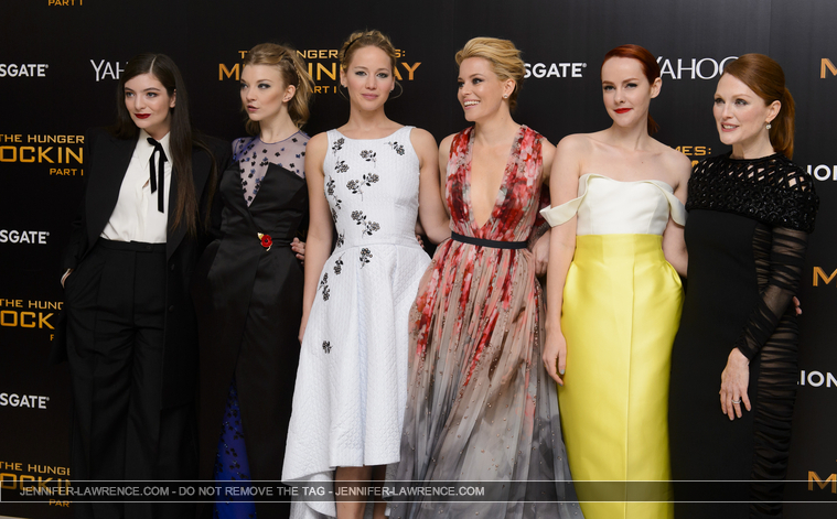 November_10_-__Mockingjay__Part_1__World_Premiere_in_London_5BInside5D_281129.jpg