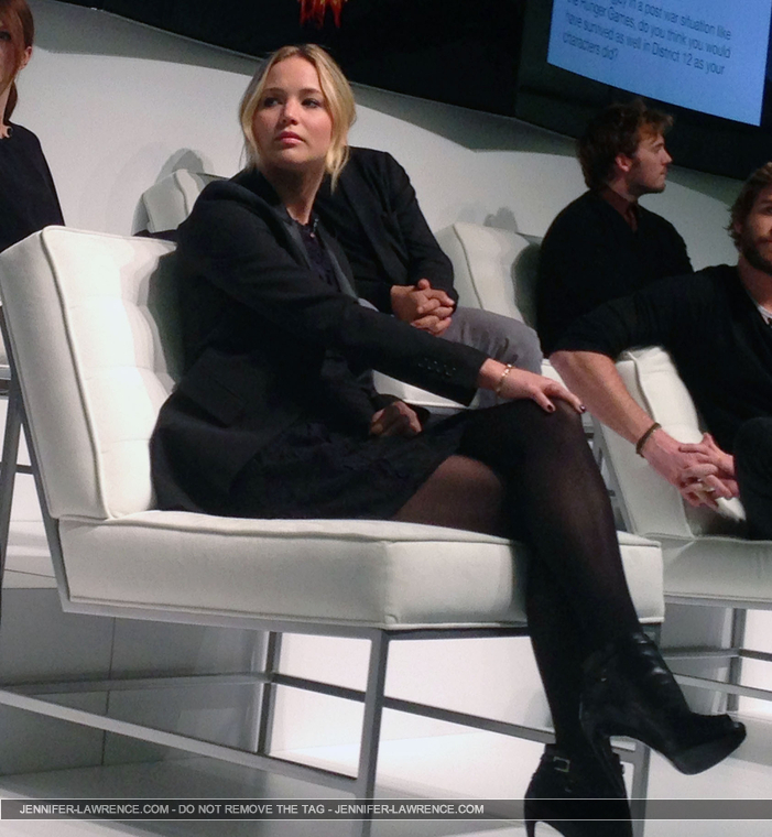 November_15_-_Mockingjay_Part_1_NYC_Fan_Press_Day_28529.jpg