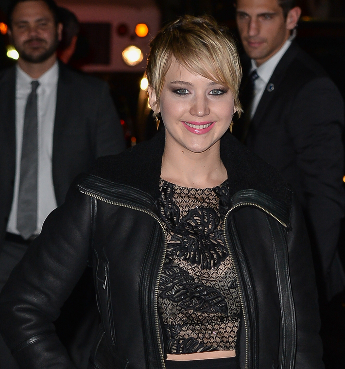 November_20_-_Outside__Late_Show_With_David_Letterman__in_New_York_City_2814829.jpg