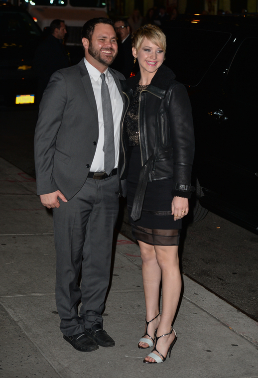 November_20_-_Outside__Late_Show_With_David_Letterman__in_New_York_City_2816029.jpg