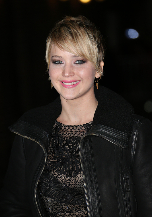 November_20_-_Outside__Late_Show_With_David_Letterman__in_New_York_City_285429.jpg