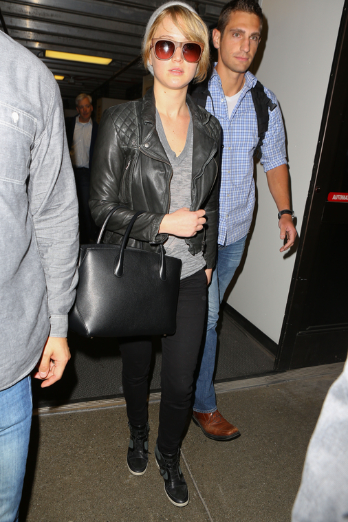November_4_-_Arriving_at_LAX_airport_28629.jpg