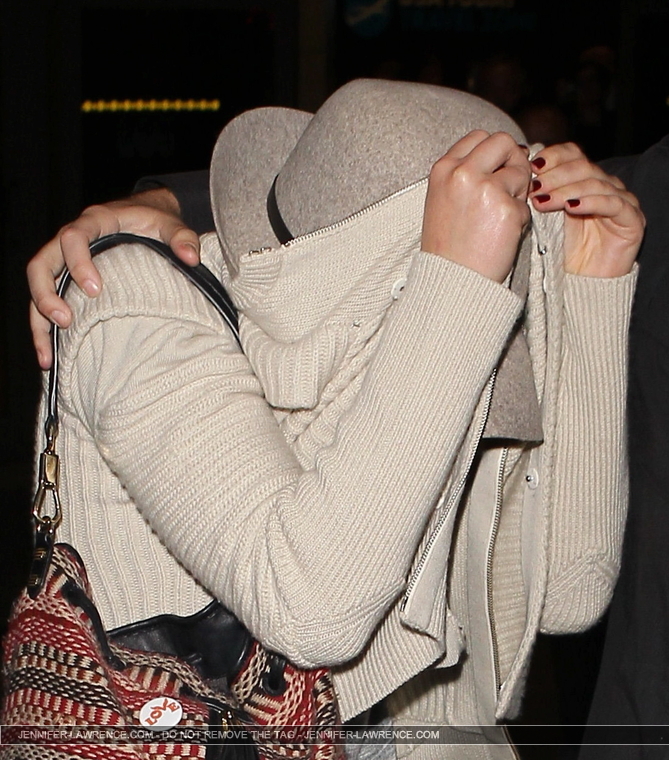 October_14_-_At_LAX_airport_in_Los_Angeles2C_CA_284729.jpg