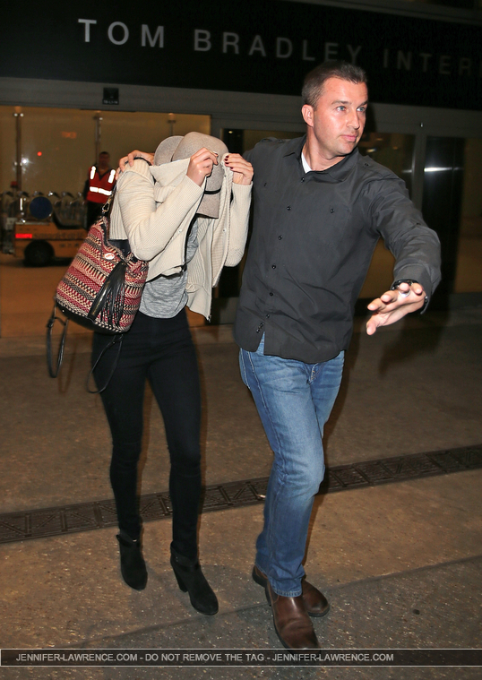 October_14_-_At_LAX_airport_in_Los_Angeles2C_CA_286429.jpg