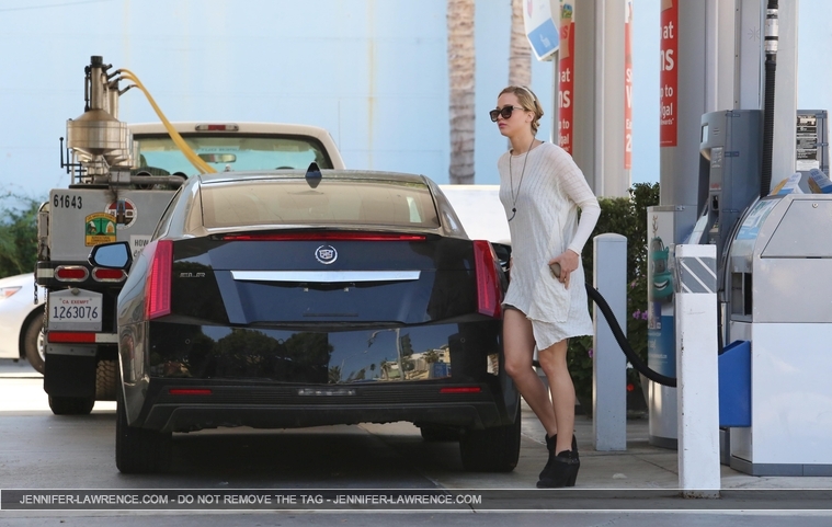 October_27_-_Out_in_LA_283229.jpg