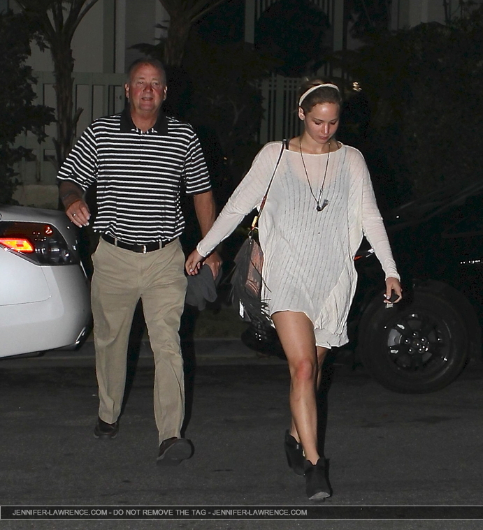 October_27_-_Out_in_LA_284429.jpg