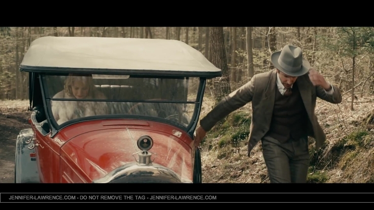 Serena_clip_-_Bradley_Cooper___Jennifer_Lawrence_032.jpg