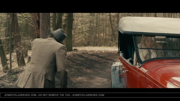 Serena_clip_-_Bradley_Cooper___Jennifer_Lawrence_044.jpg
